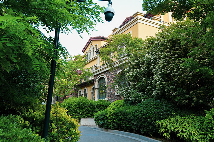 信华城是由九江信华集团开发,投资额超过50 亿元的千